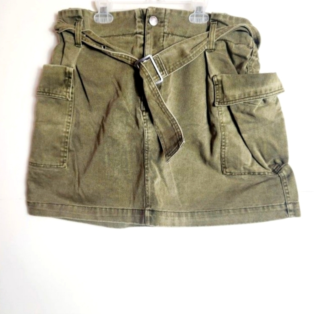 Forever21+ Women's green cargo skirt size: 1x
